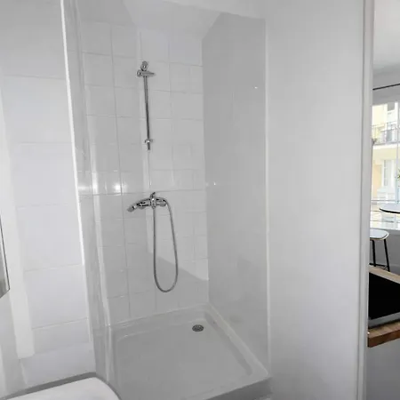 15eme Proche Metro Apartment