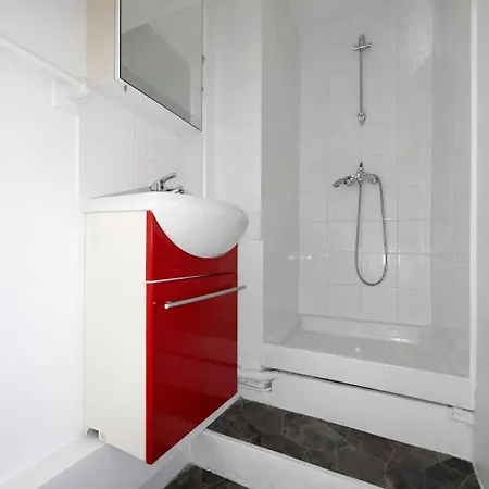 Apartment 15eme Proche Metro Paris
